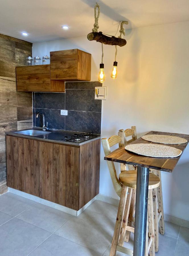 Cabanas Con Jacuzzi Y Chimenea - Casa Floral, Marinilla Bagian luar foto
