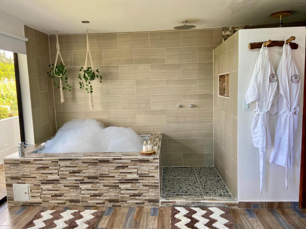 Cabanas Con Jacuzzi Y Chimenea - Casa Floral, Marinilla Bagian luar foto